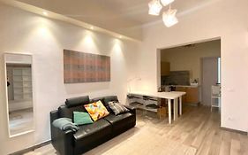 Cosy Modern Flat Private Patio